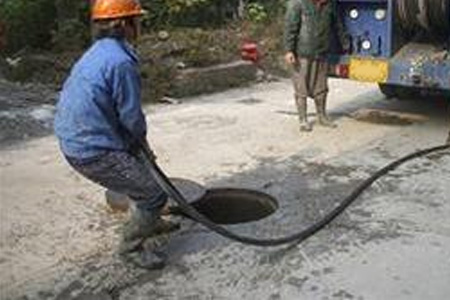 老河口排水管道疏通服务|清理工地化粪池公司,清洗管道机